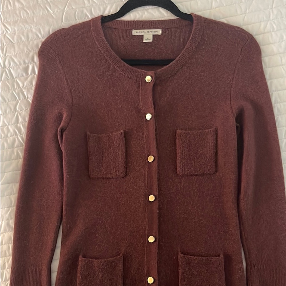 Brown cardigan with Pockets. Banana Republic